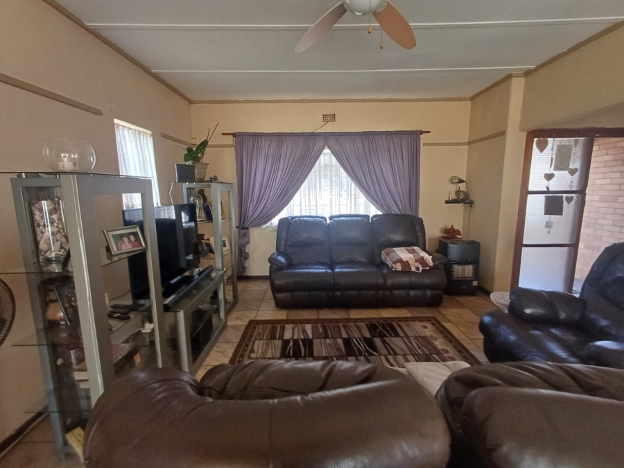 2 Bedroom Property for Sale in Vanderbijlpark CE 3 Gauteng