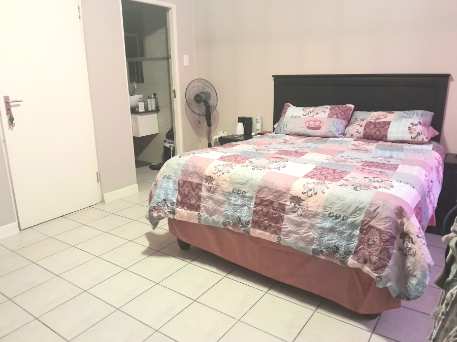 To Let 1 Bedroom Property for Rent in Buccleuch Gauteng
