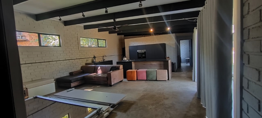 4 Bedroom Property for Sale in Vissershoek AH Gauteng