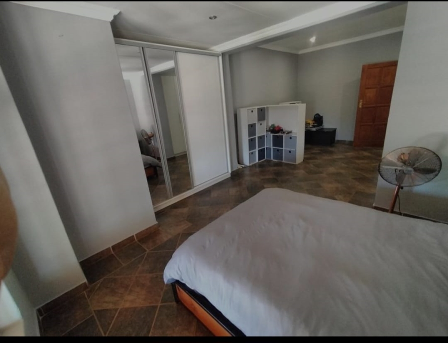 4 Bedroom Property for Sale in Vissershoek AH Gauteng