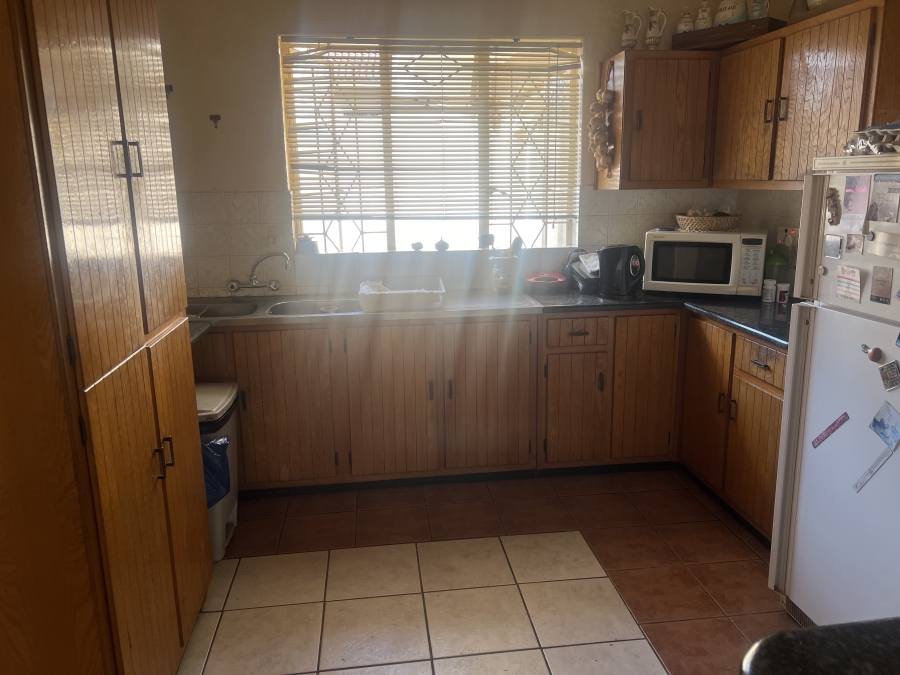 4 Bedroom Property for Sale in Greenhills Gauteng