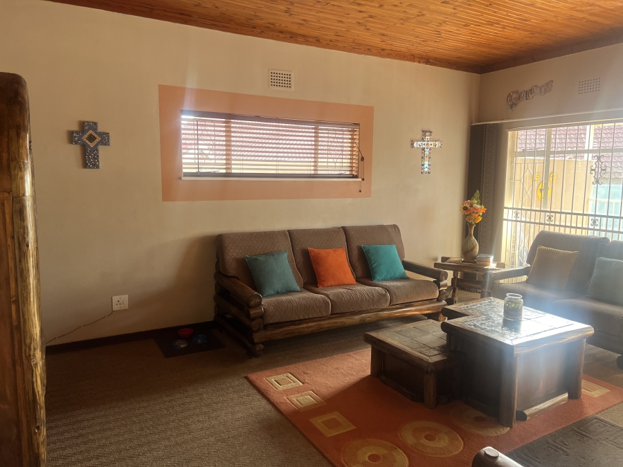 4 Bedroom Property for Sale in Greenhills Gauteng