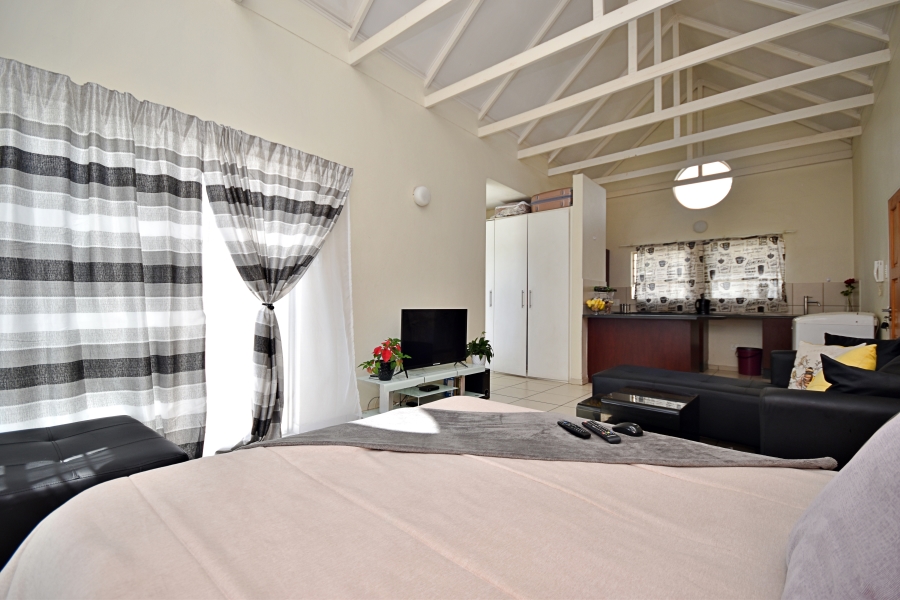 1 Bedroom Property for Sale in Ferndale Gauteng