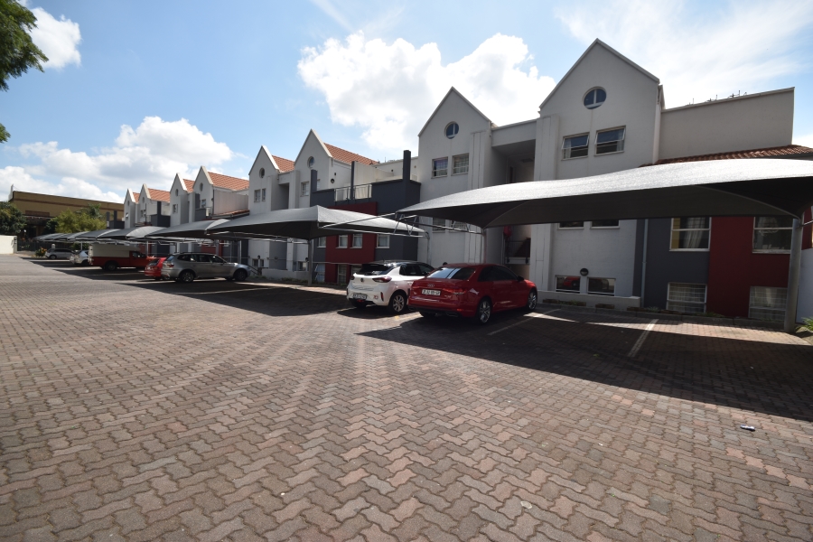 1 Bedroom Property for Sale in Ferndale Gauteng