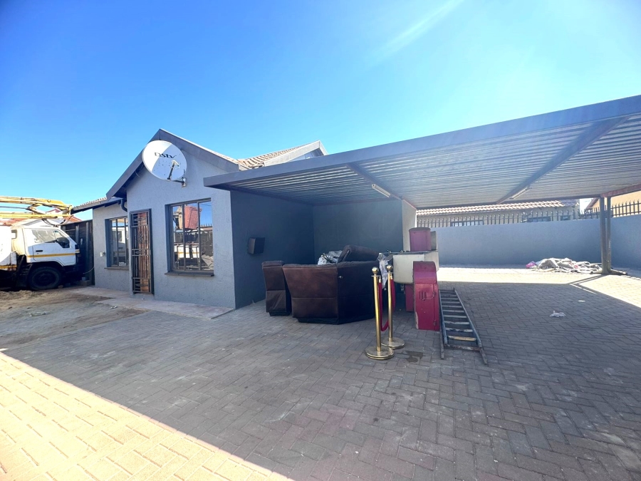 3 Bedroom Property for Sale in Vosloorus Ext 6 Gauteng