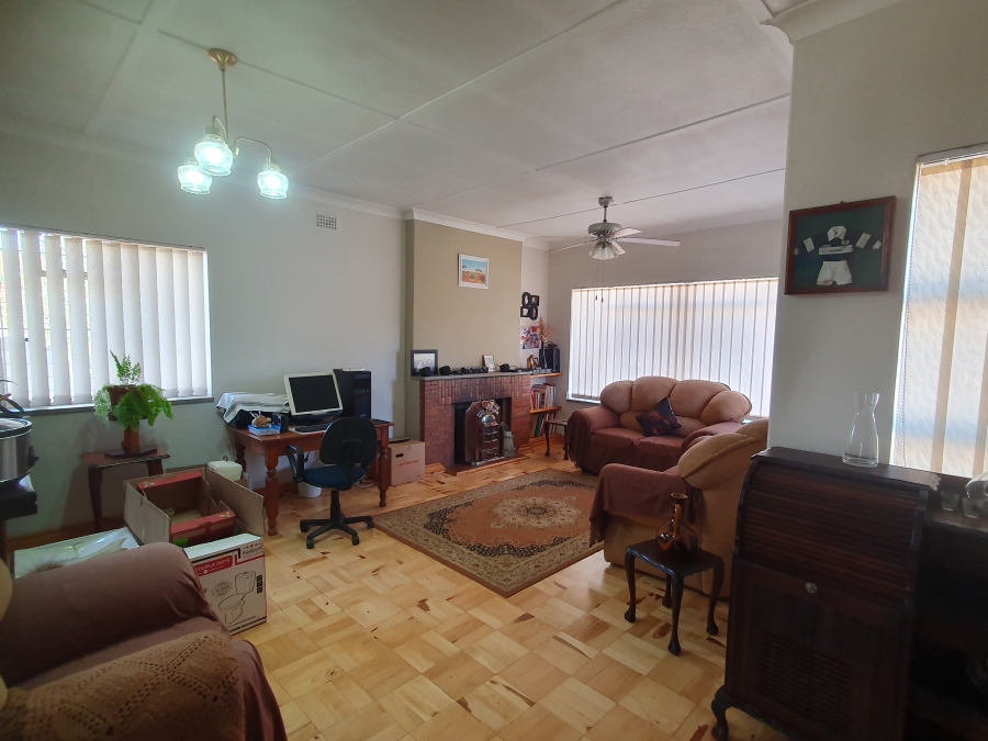 3 Bedroom Property for Sale in Casseldale Gauteng