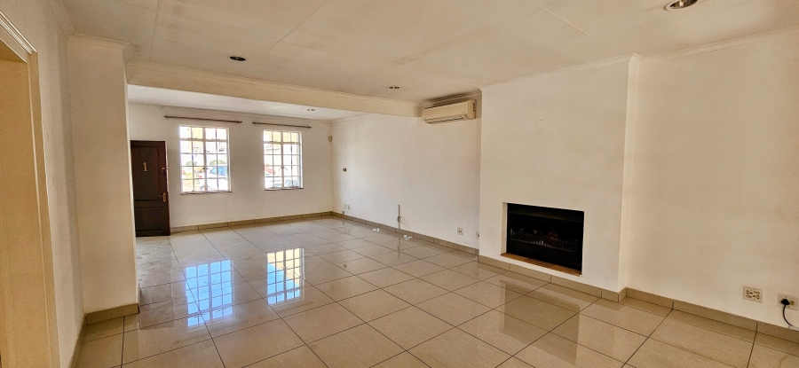 3 Bedroom Property for Sale in Three Rivers Proper Gauteng