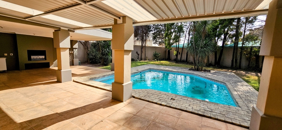 3 Bedroom Property for Sale in Three Rivers Proper Gauteng