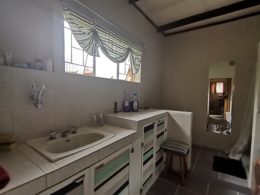 4 Bedroom Property for Sale in Andeon Gauteng