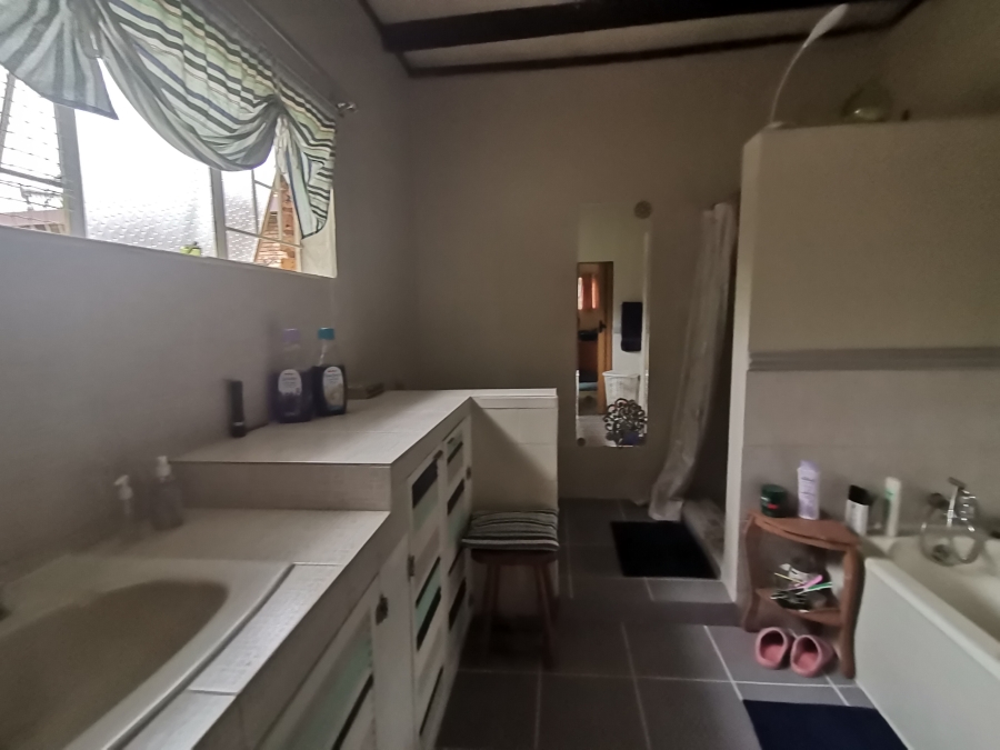 4 Bedroom Property for Sale in Andeon Gauteng