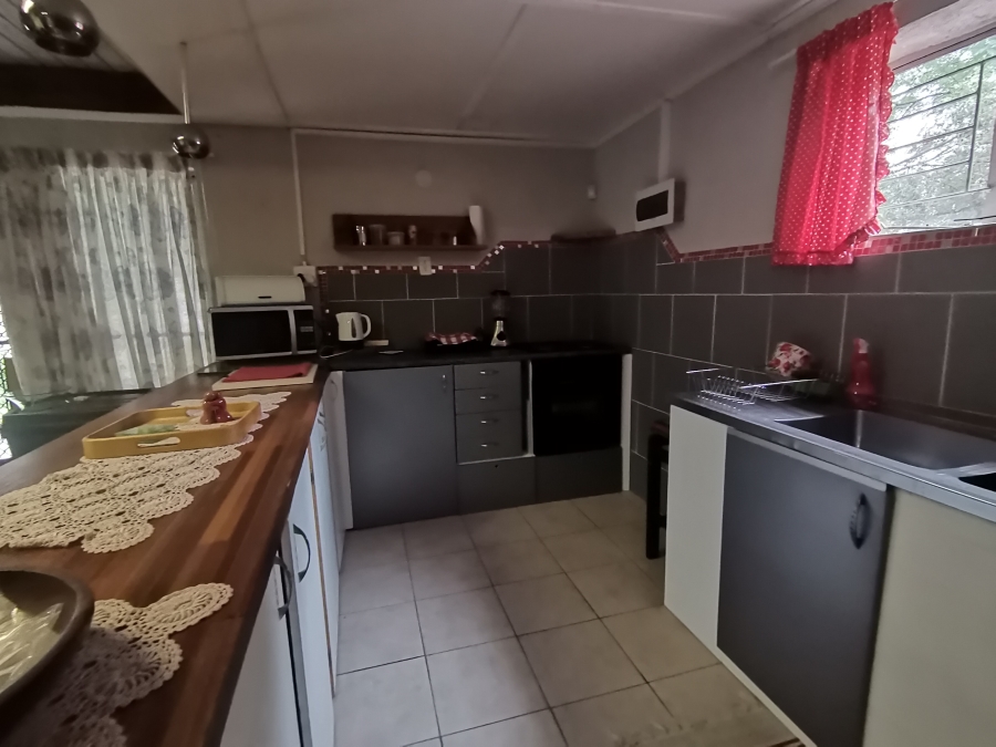 4 Bedroom Property for Sale in Andeon Gauteng