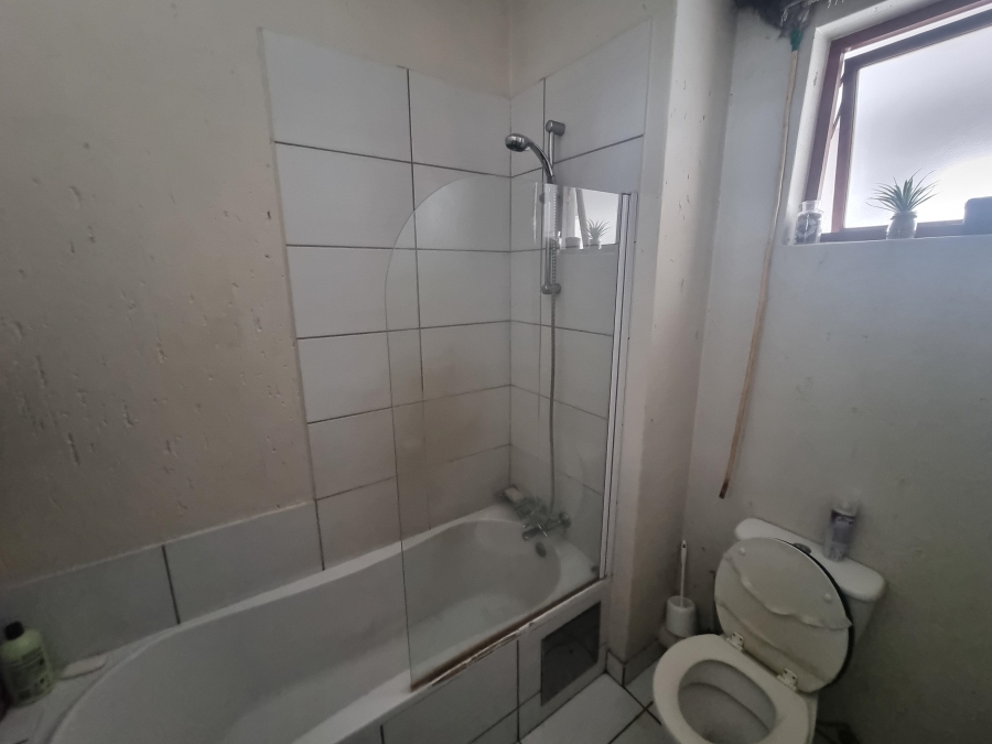 2 Bedroom Property for Sale in Paulshof Gauteng