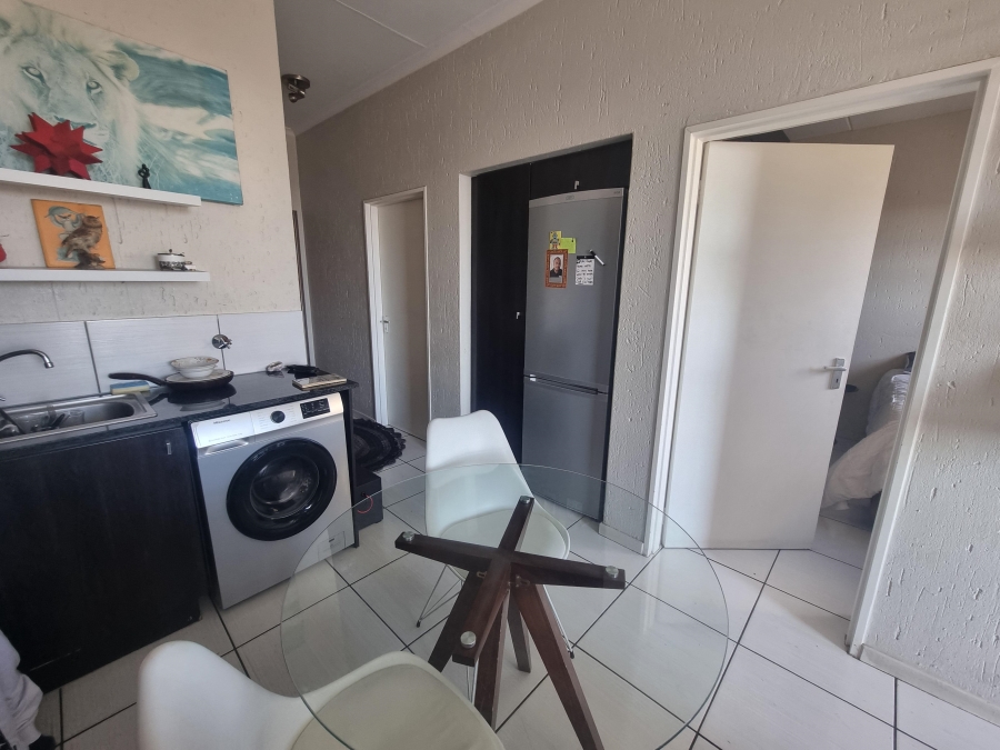 2 Bedroom Property for Sale in Paulshof Gauteng