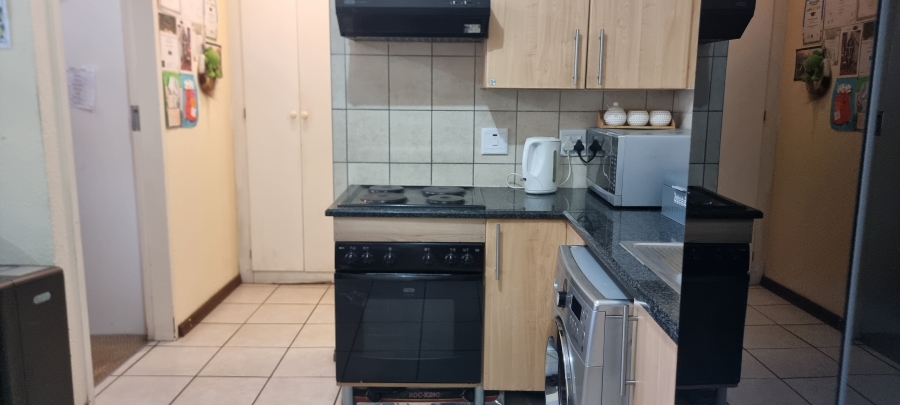 2 Bedroom Property for Sale in Bloubosrand Gauteng