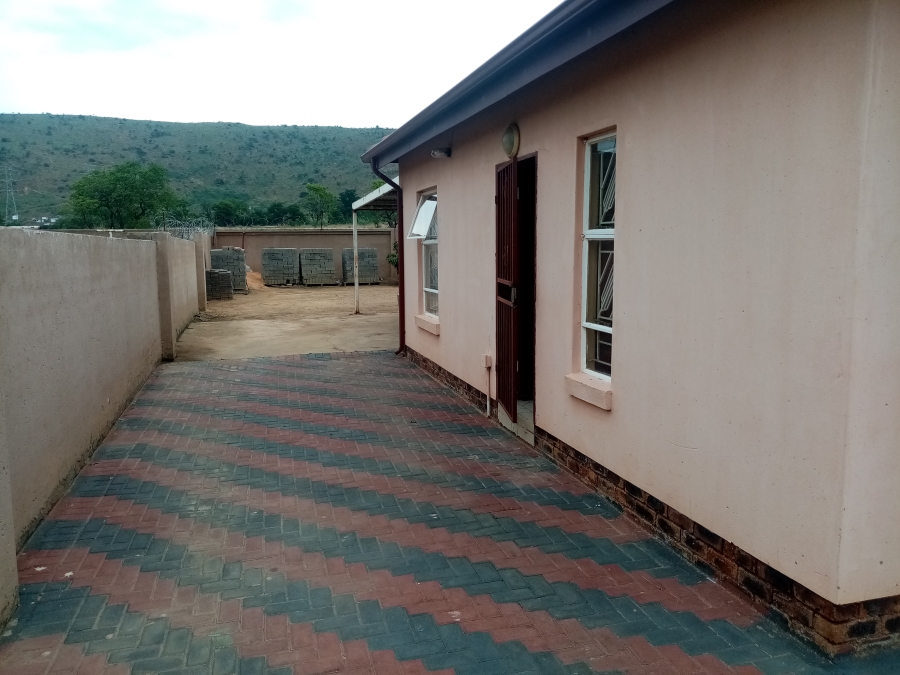 2 Bedroom Property for Sale in Kirkney Gauteng