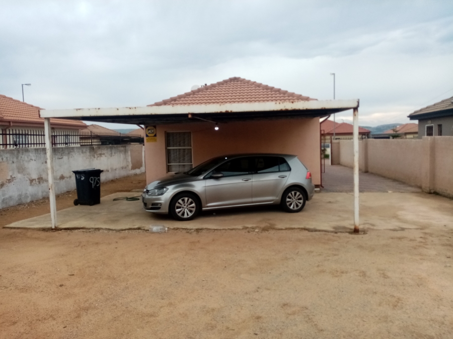 2 Bedroom Property for Sale in Kirkney Gauteng