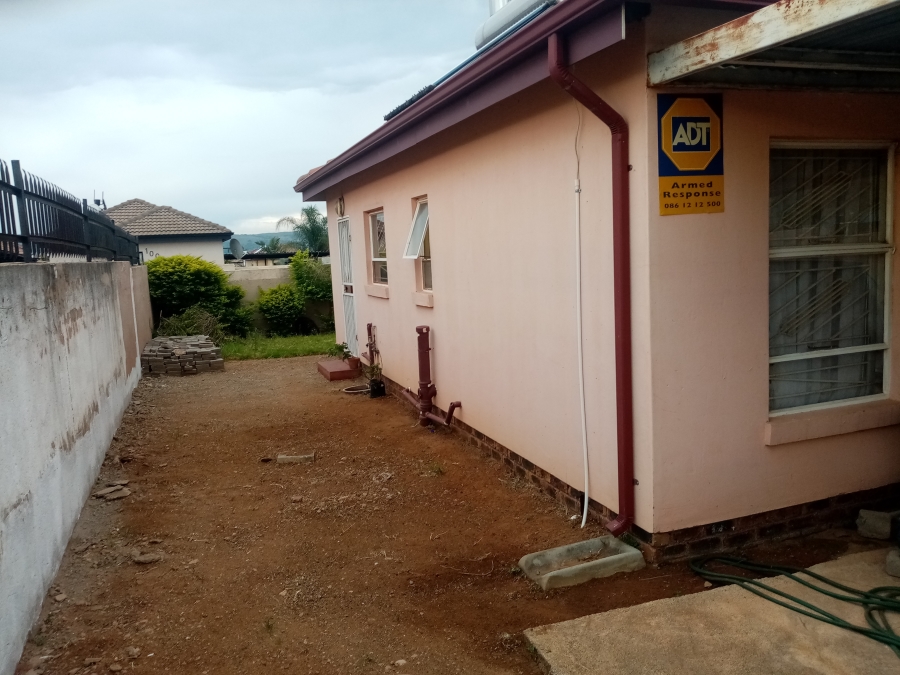 2 Bedroom Property for Sale in Kirkney Gauteng