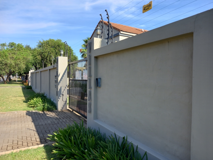 3 Bedroom Property for Sale in Eloffsdal Gauteng