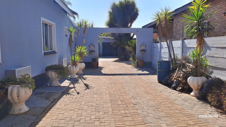 3 Bedroom Property for Sale in Capital Park Gauteng