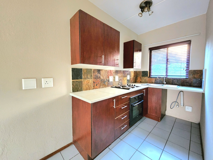 To Let 2 Bedroom Property for Rent in Honeydew Gauteng