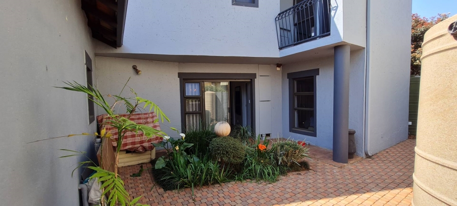 4 Bedroom Property for Sale in Raslouw Gauteng