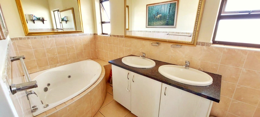 4 Bedroom Property for Sale in Kyalami Glen Estate Gauteng