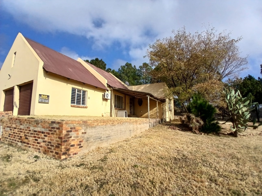 4 Bedroom Property for Sale in Walker Fruit Farms Gauteng