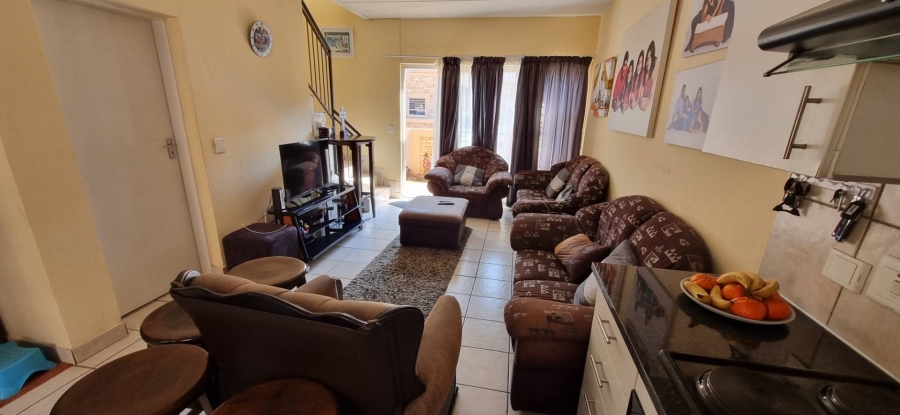 3 Bedroom Property for Sale in Heuwelsig Estate Gauteng