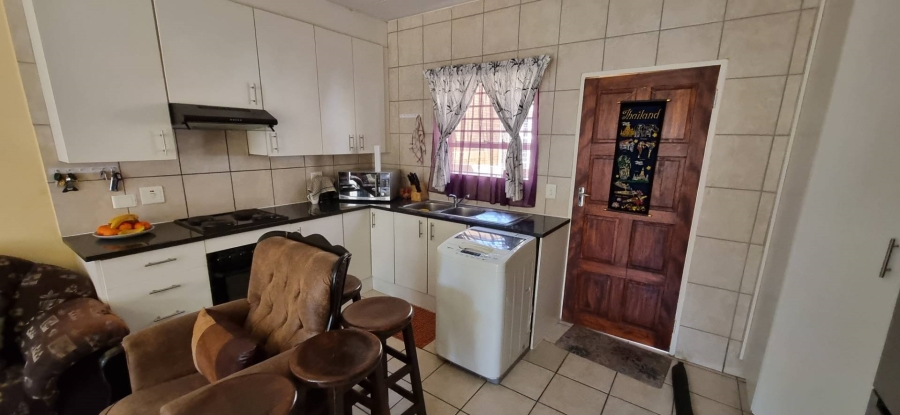 3 Bedroom Property for Sale in Heuwelsig Estate Gauteng