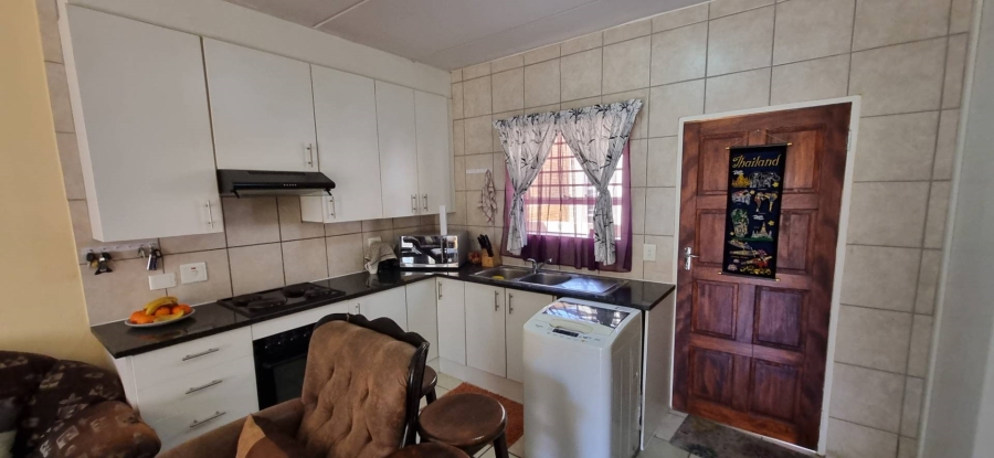 3 Bedroom Property for Sale in Heuwelsig Estate Gauteng