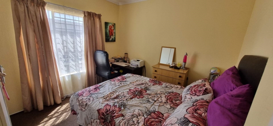 3 Bedroom Property for Sale in Heuwelsig Estate Gauteng