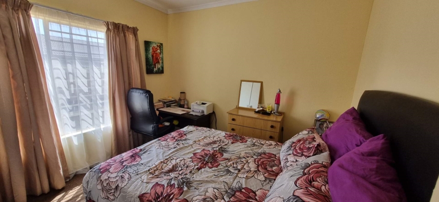 3 Bedroom Property for Sale in Heuwelsig Estate Gauteng