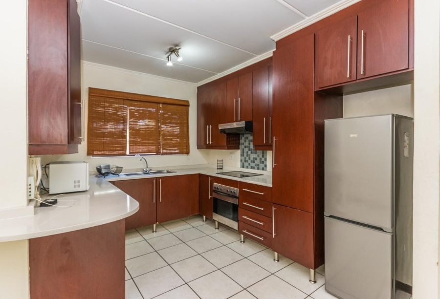 2 Bedroom Property for Sale in Sunninghill Gauteng