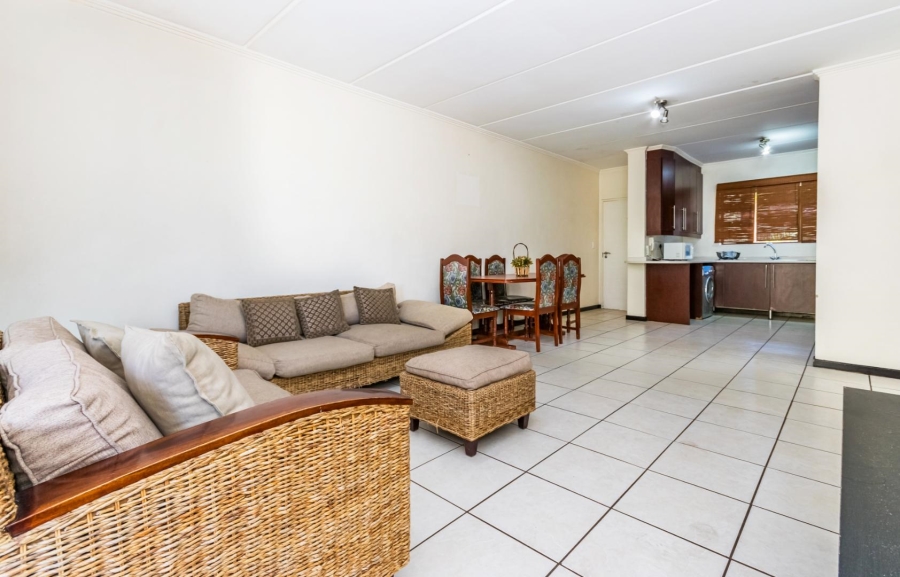 2 Bedroom Property for Sale in Sunninghill Gauteng