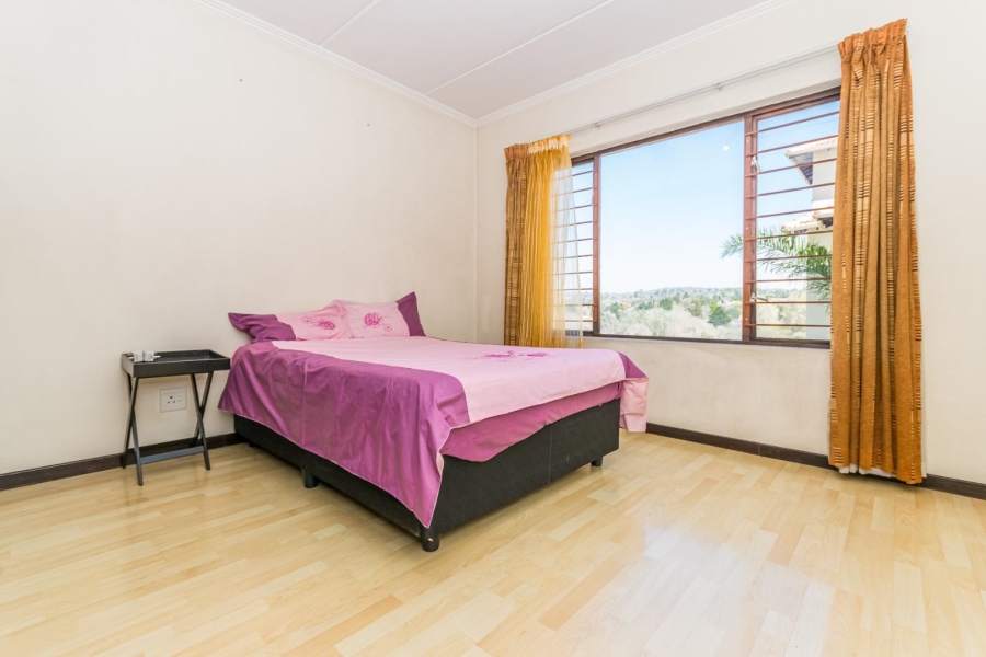 2 Bedroom Property for Sale in Sunninghill Gauteng