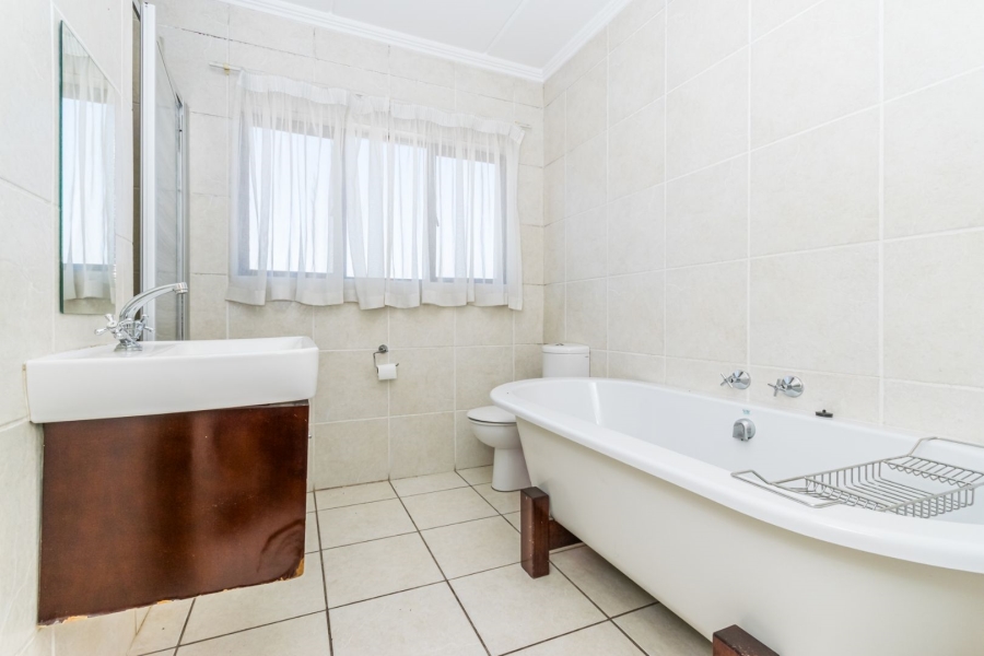 2 Bedroom Property for Sale in Sunninghill Gauteng