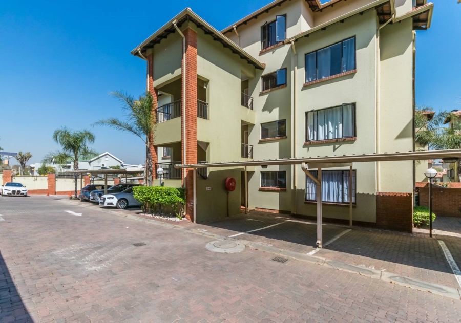 2 Bedroom Property for Sale in Sunninghill Gauteng