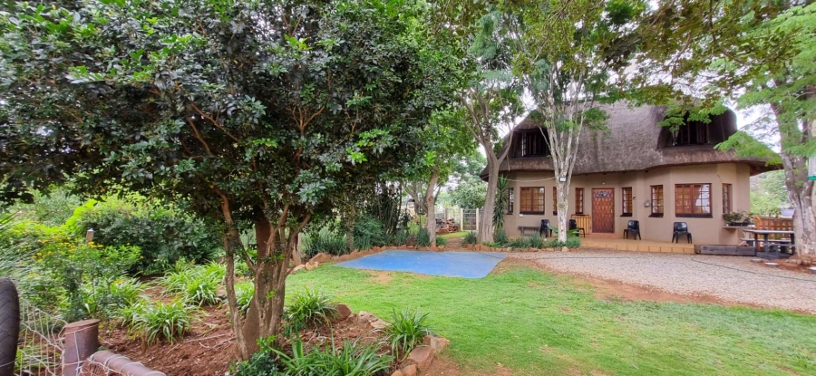 8 Bedroom Property for Sale in Monavoni A H Gauteng