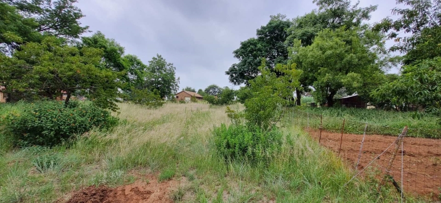 8 Bedroom Property for Sale in Monavoni A H Gauteng