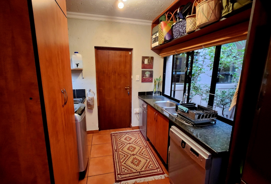 4 Bedroom Property for Sale in Eldoraigne Gauteng