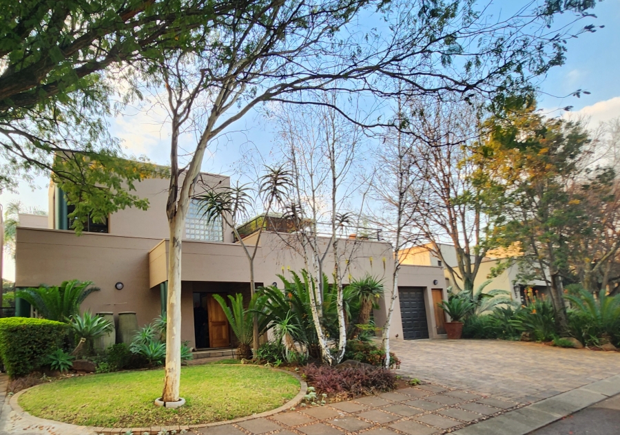 4 Bedroom Property for Sale in Eldoraigne Gauteng