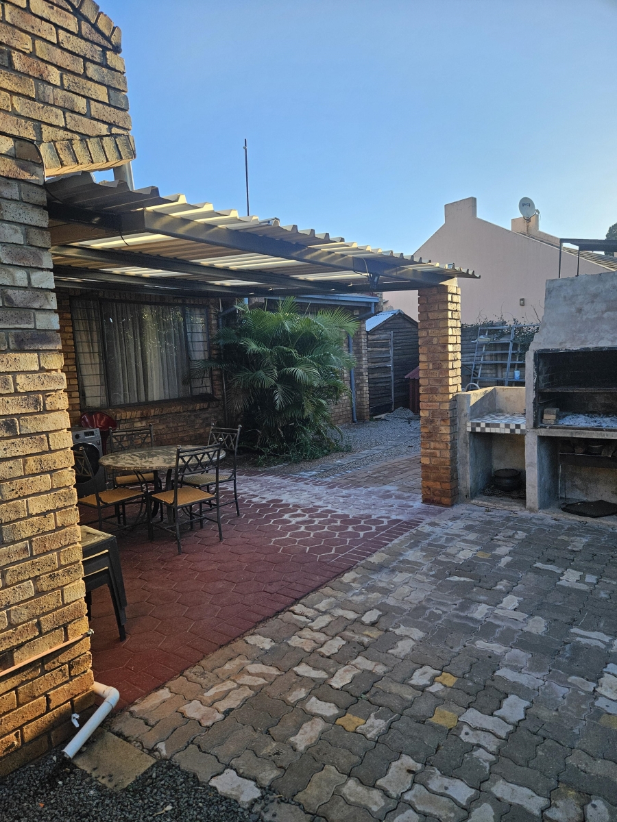 4 Bedroom Property for Sale in Doornpoort Gauteng