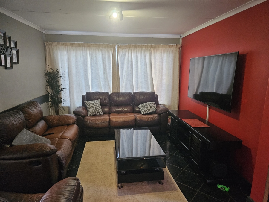 4 Bedroom Property for Sale in Doornpoort Gauteng