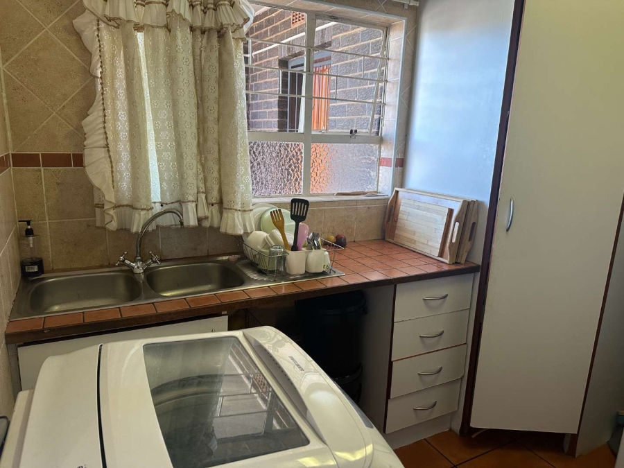 1 Bedroom Property for Sale in Edenvale Central Gauteng