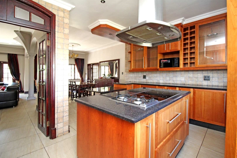 5 Bedroom Property for Sale in Dowerglen Ext 3 Gauteng