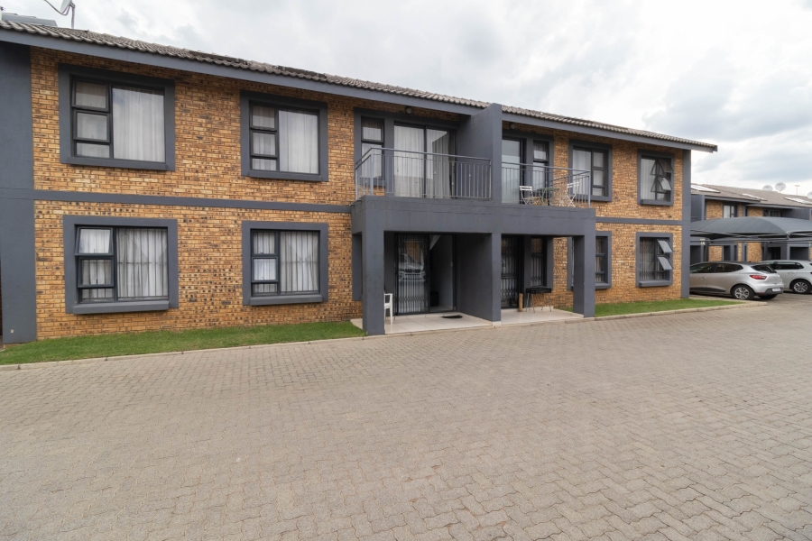 2 Bedroom Property for Sale in Albemarle Gauteng