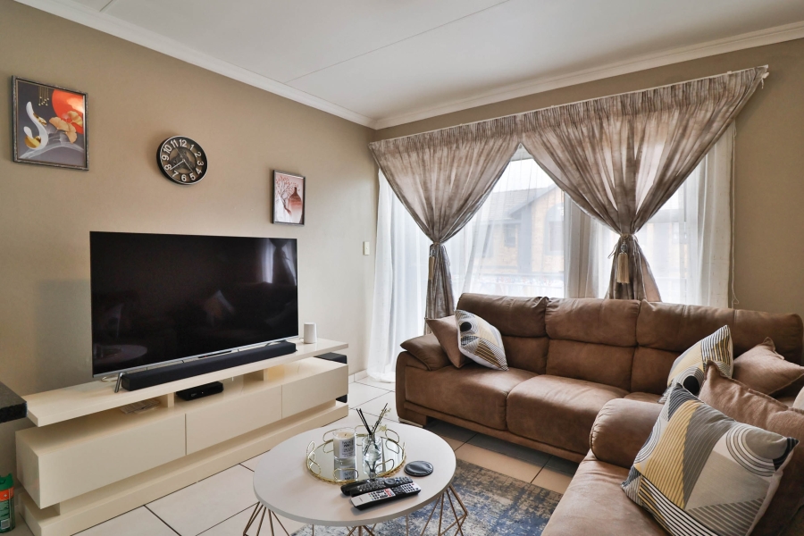 2 Bedroom Property for Sale in Albemarle Gauteng