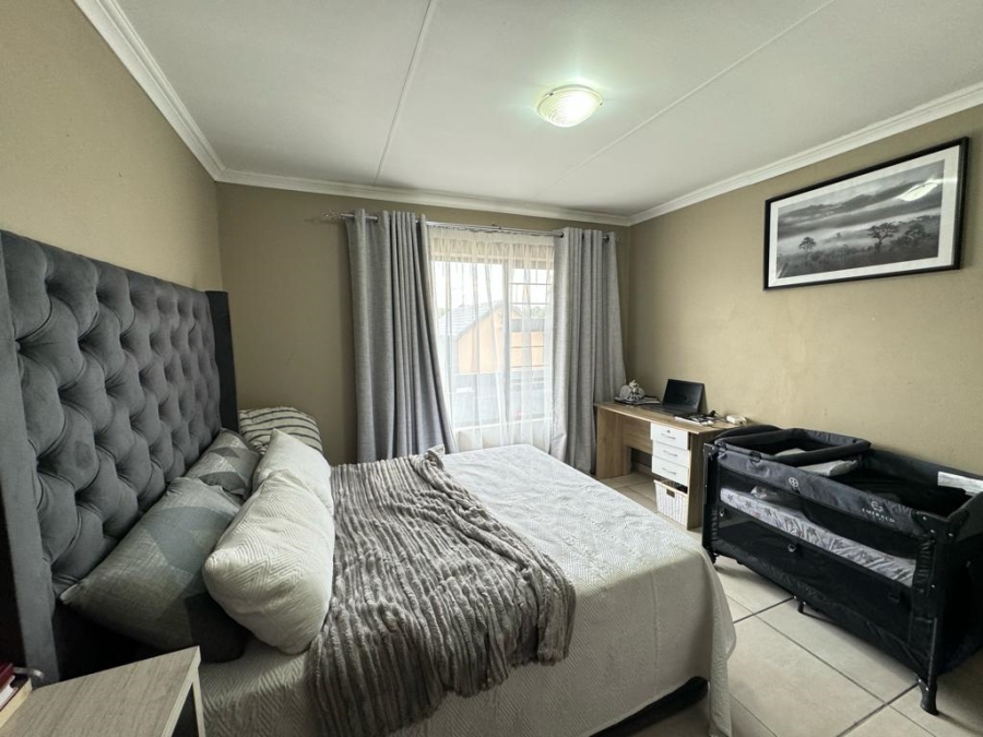 2 Bedroom Property for Sale in Albemarle Gauteng