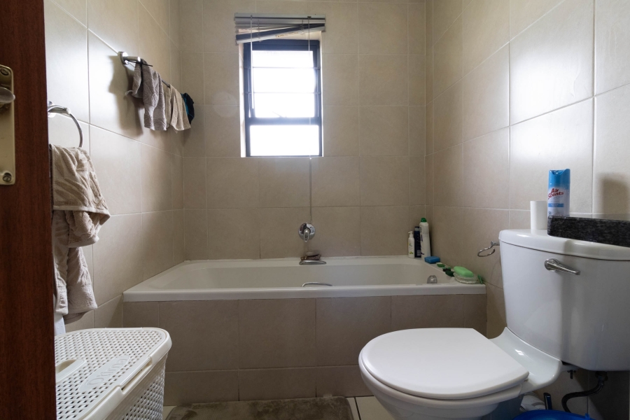 2 Bedroom Property for Sale in Albemarle Gauteng