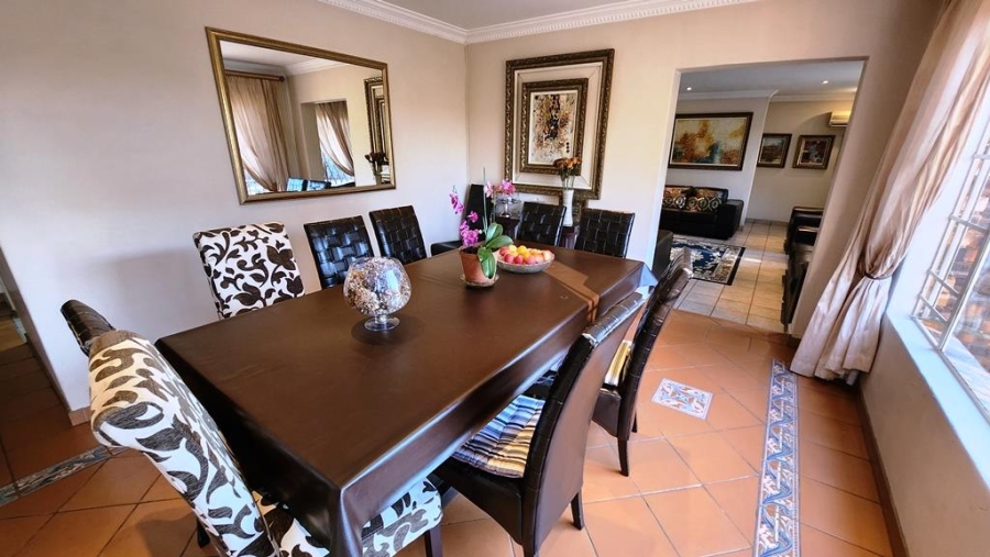 5 Bedroom Property for Sale in Wierda Park Gauteng